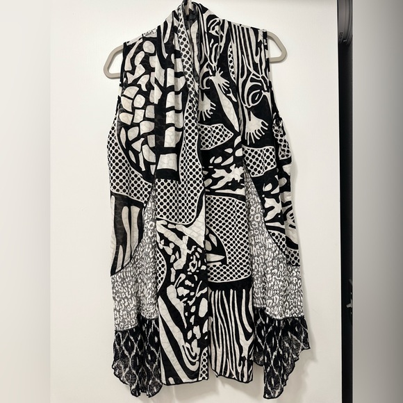 Fleur de Lis Collection Tops - Abstract Vest